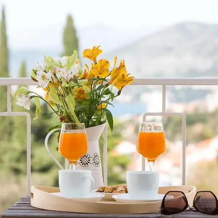 Spacious Near The Old Town *