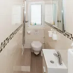 Apartment Spacious Near The Old Town