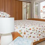 Apartment Spacious Near The Old Town *