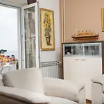 Spacious Near The Old Town *