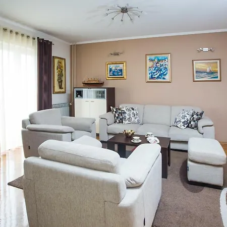 Spacious Near The Old Town 두브로브니크