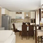 Spacious Near The Old Town *
